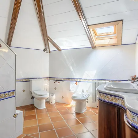 Andalusische Luxus-finca La Almunia Garden Ronda *